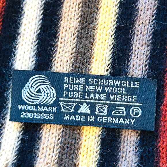 Chelsey II Germany Wool Scarf Striped Fringe Size Unisex 36 inch - Picture 4 of 7